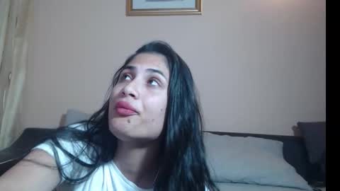 rebecka_sweet online show from May 14, 5:33 pm