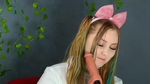 Rebe online show from October 3, 10:07 pm