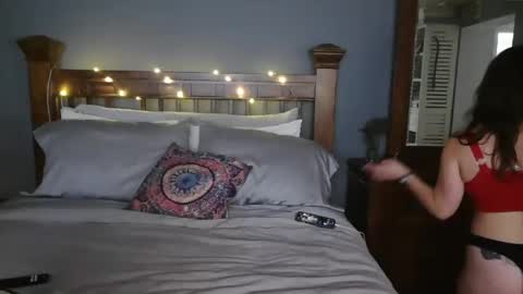 Rebekah online show from November 7, 3:42 am