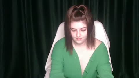 Rebekka  Nelson online show from April 17, 8:44 pm