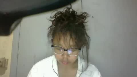 rebelle777 online show from February 2, 6:04 pm