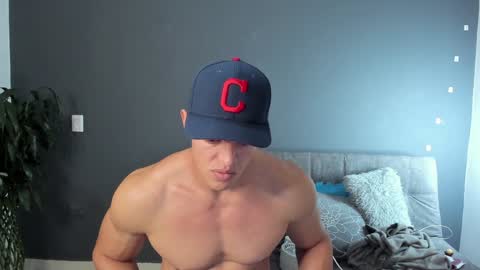 Snapshot of recce_taylor4 chatting on February 6, 12:22 am twitter REECET26 instagram RECCETAYLOR online show from February 6, 12:22 am