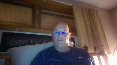 Mtn. Man online show from October 7, 3:13 am