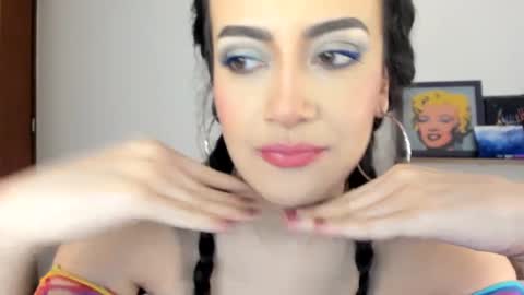 red_flower203 online show from September 23, 8:59 pm