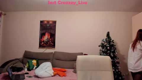 Snapshot of red_fox777 chatting on January 1, 3:24 pm Lisa online show from January 1, 3:24 pm