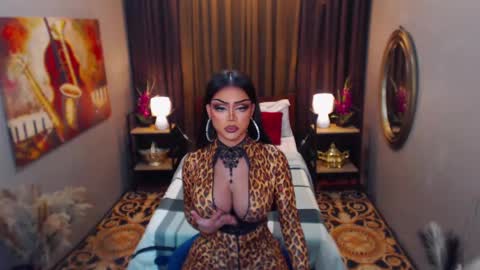 Snapshot of red_ivyy chatting on February 11, 7:27 pm AsianRedivy online show from February 11, 7:27 pm