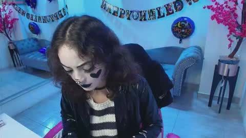 Res Moon online show from October 31, 12:38 pm