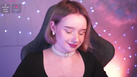 QUEEN OF EVIL online show from February 2, 8:51 pm