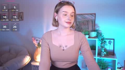 QUEEN OF EVIL online show from February 11, 11:54 pm