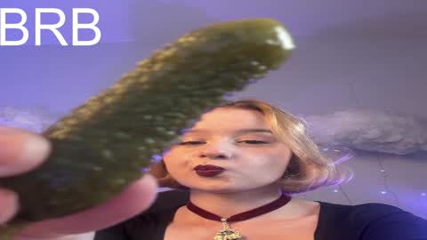 QUEEN OF EVIL online show from February 5, 12:20 am