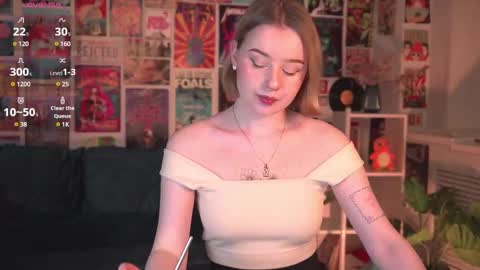 QUEEN OF EVIL online show from February 18, 2:27 am