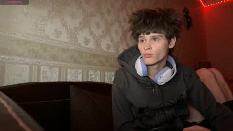 red tropi online show from January 7, 1:10 am