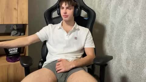 redbullshine online show from October 8, 6:36 pm