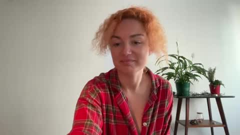 reddgirll online show from February 22, 4:30 pm
