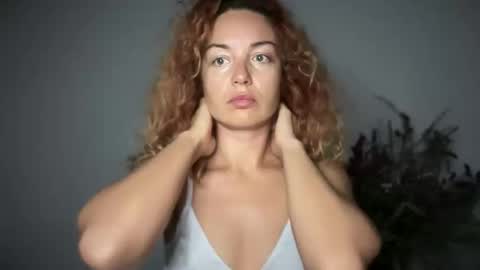 reddgirll online show from October 8, 6:52 am