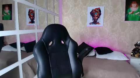 reddoll_eup69 online show from September 10, 8:54 pm