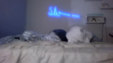 Snapshot of redheadbiiitch chatting on December 31, 2:40 am redheadbiiitch online show from December 31, 2:40 am