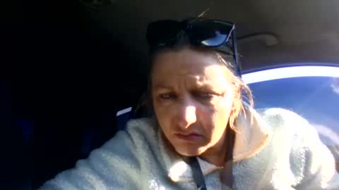 Snapshot of redheadbiiitch chatting on December 22, 4:48 pm redheadbiiitch online show from December 22, 4:48 pm