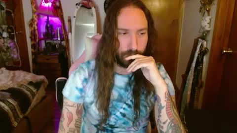 redhothippie112 online show from September 26, 7:00 pm