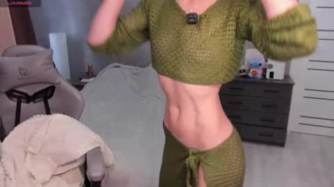 Stephanie online show from September 29, 11:53 am