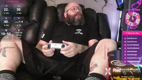 RedneckWants2Play online show from April 4, 3:24 am