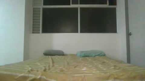 Snapshot of redpulse777 chatting on October 20, 4:39 am redpulse777 online show from October 20, 4:39 am