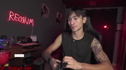 Red online show from October 17, 2:26 am