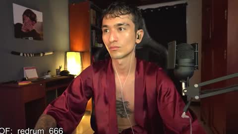 Red online show from February 20, 4:58 pm