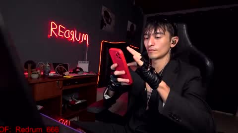 Red online show from October 10, 6:47 pm