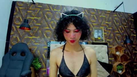 reed_kitty online show from November 10, 1:36 pm