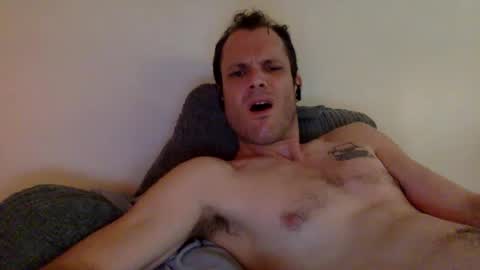 Snapshot of reed_thomas chatting on September 16, 2:02 am Reed Thomas online show from September 16, 2:02 am