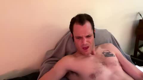 Snapshot of reed_thomas chatting on September 21, 5:44 am Reed Thomas online show from September 21, 5:44 am