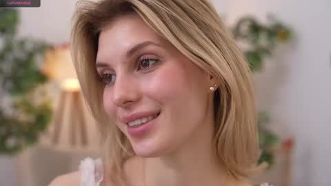 JessyinCherri yang online show from February 13, 10:23 am