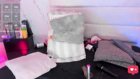 reginavegaa online show from November 21, 12:14 pm