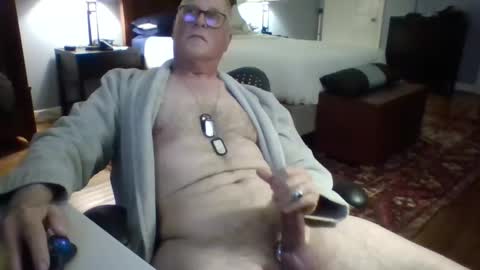 Snapshot of regularguynola chatting on February 26, 3:46 am RegularGuyNOLA online show from February 26, 3:46 am