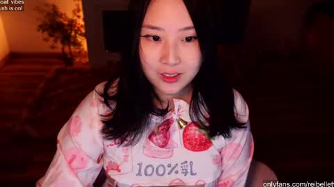      online show from April 12, 3:54 am