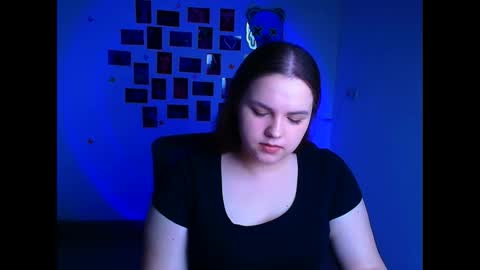 Reina online show from March 15, 6:51 am