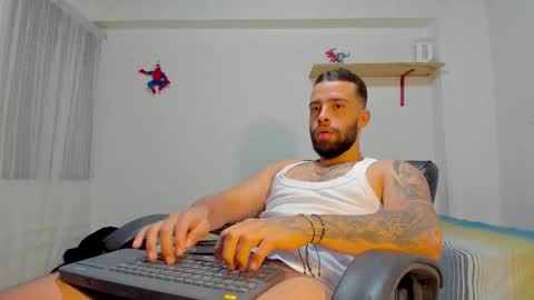 Rmy Steen online show from March 19, 1:11 am