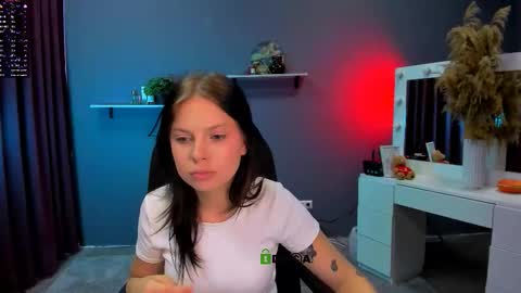 renata_sweety online show from September 17, 1:03 pm