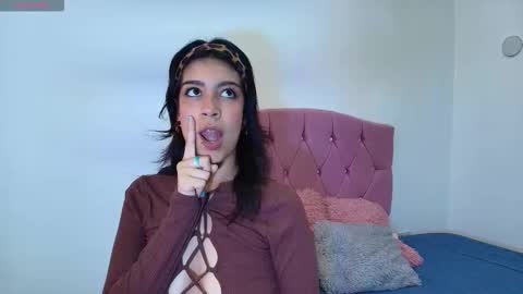 renata_velvet online show from March 26, 11:59 am