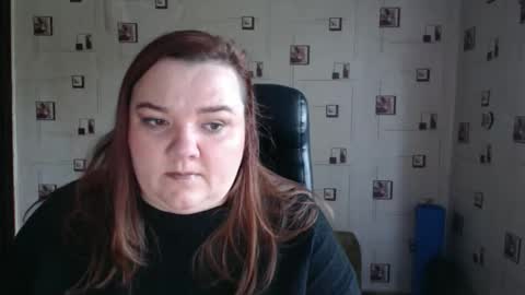 renataoia online show from April 19, 7:31 am