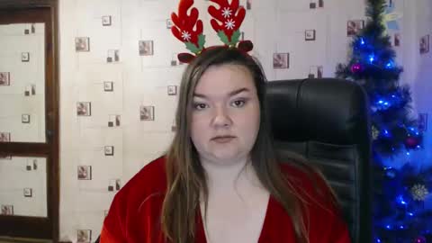 Snapshot of renataoia chatting on December 28, 2:10 pm renataoia online show from December 28, 2:10 pm