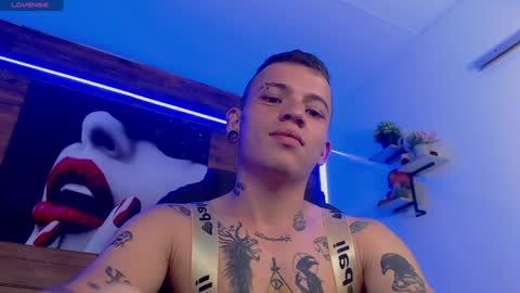 R E N E  online show from January 22, 11:32 pm