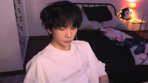 rennuts online show from October 14, 5:16 pm