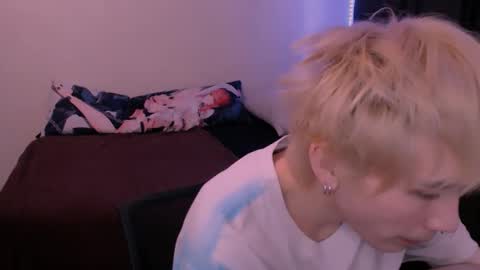 rennuts online show from March 16, 10:30 am