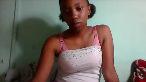 rhesa404090 online show from March 1, 11:58 am