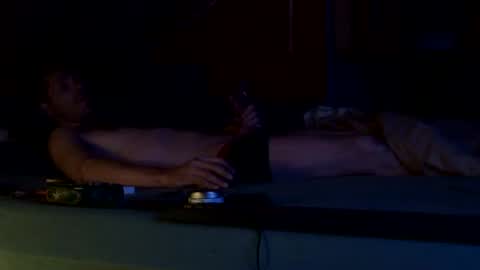 rhumgom40 online show from December 18, 2:42 am