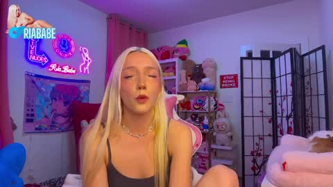 ria  online show from April 3, 3:24 am