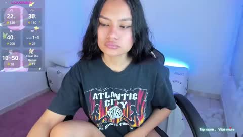 RianaK online show from February 12, 9:43 pm