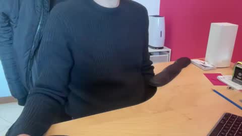 Snapshot of riccardofortis chatting on January 11, 10:40 am riccardofortis online show from January 11, 10:40 am